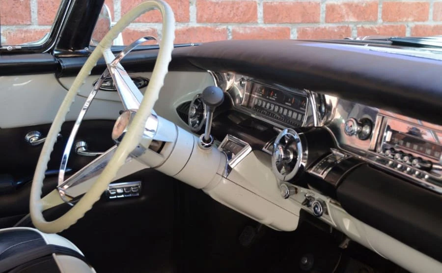 1957 Buick Roadmaster - Image 5 of 8