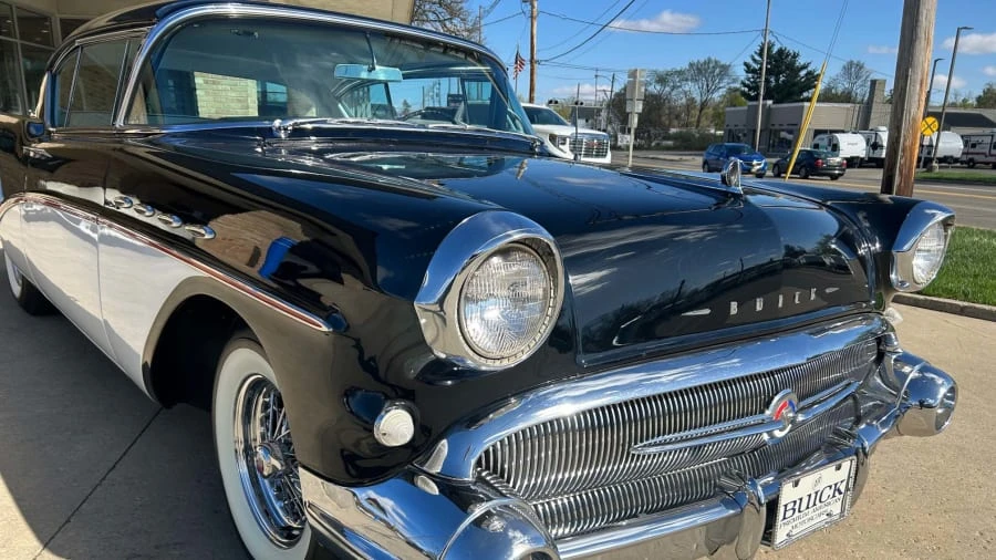 1957 Buick Super - Image 3 of 11