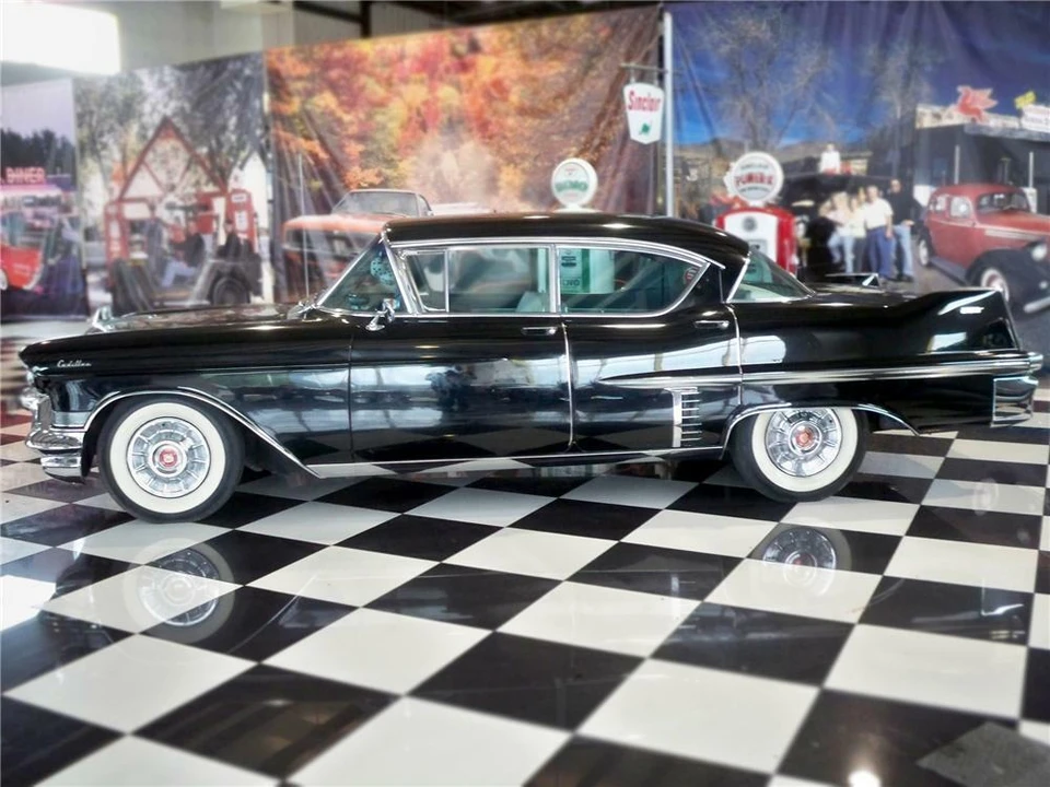 1957 Cadillac Sixty Special - Image 2 of 2