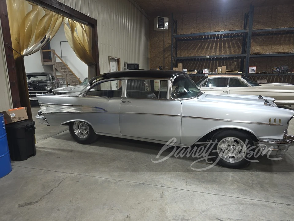 1957 Chevrolet 150 & 210 - Image 4 of 5