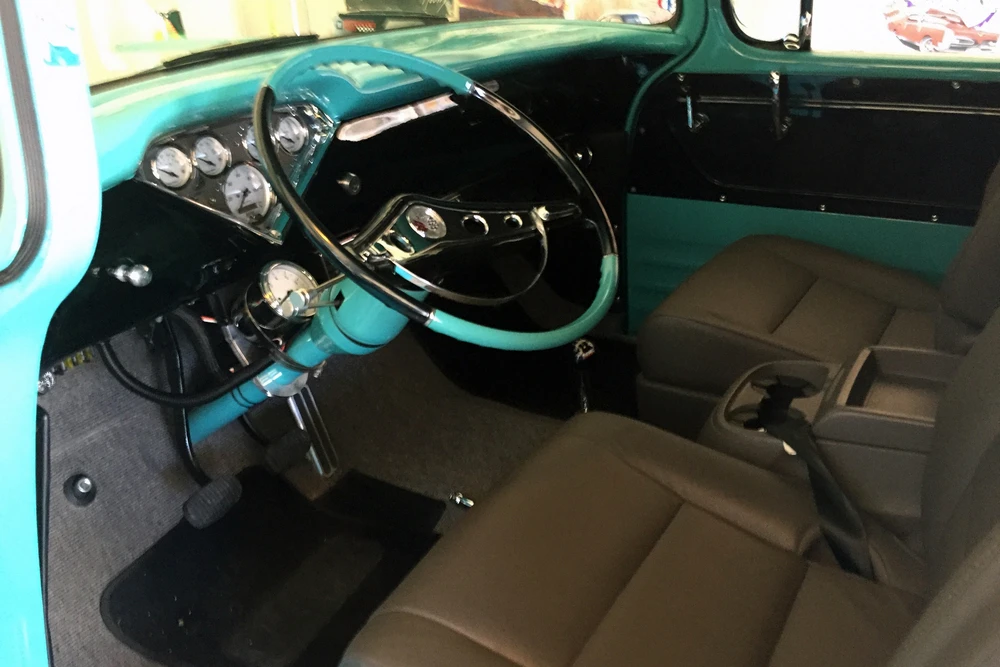 1957 Chevrolet Task Force - Image 4 of 5