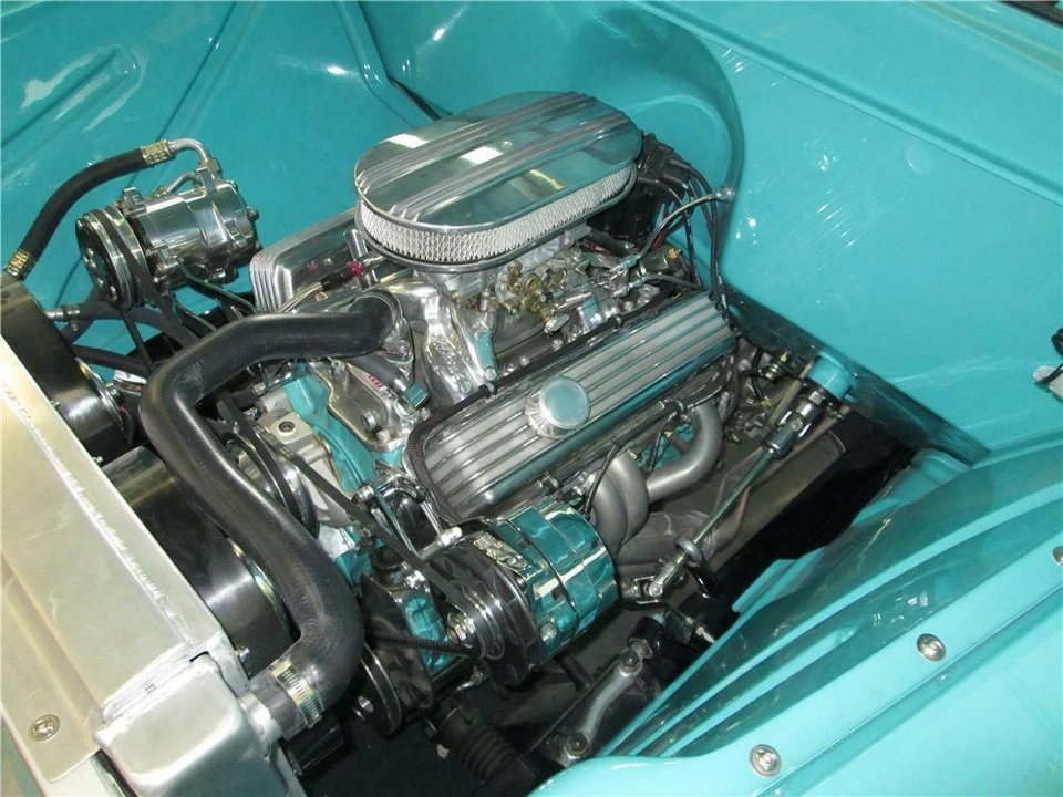 1957 Chevrolet Task Force - Image 3 of 4