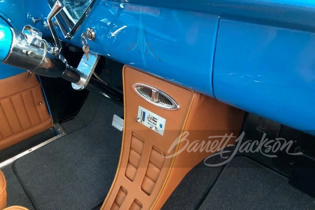 1957 Chevrolet Task Force - Image 9 of 23
