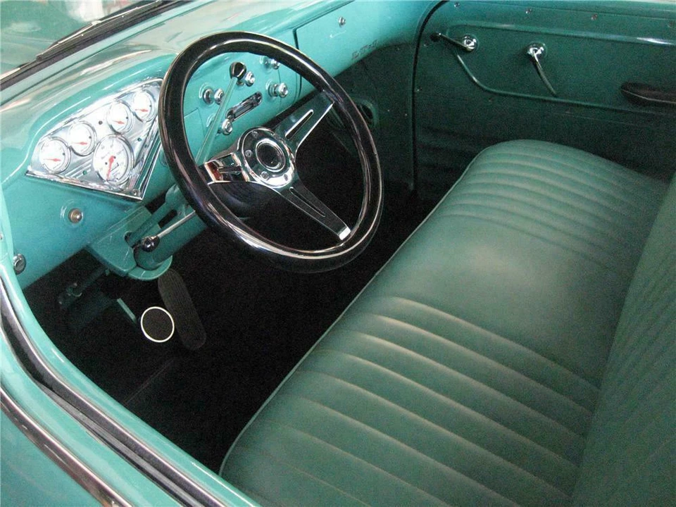1957 Chevrolet Task Force - Image 4 of 5