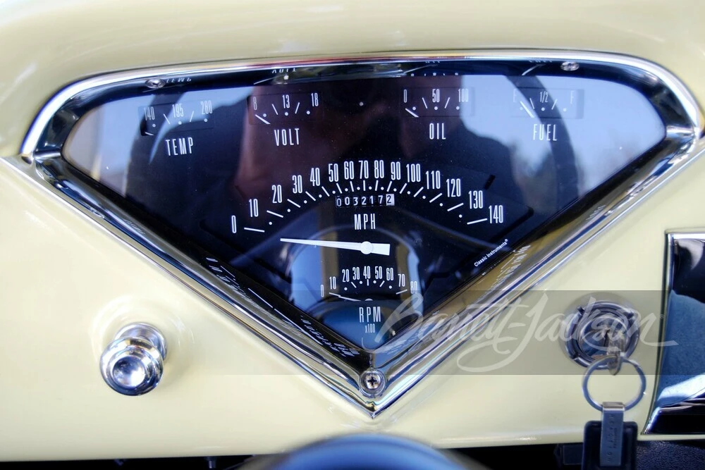 1957 Chevrolet Task Force - Image 6 of 10