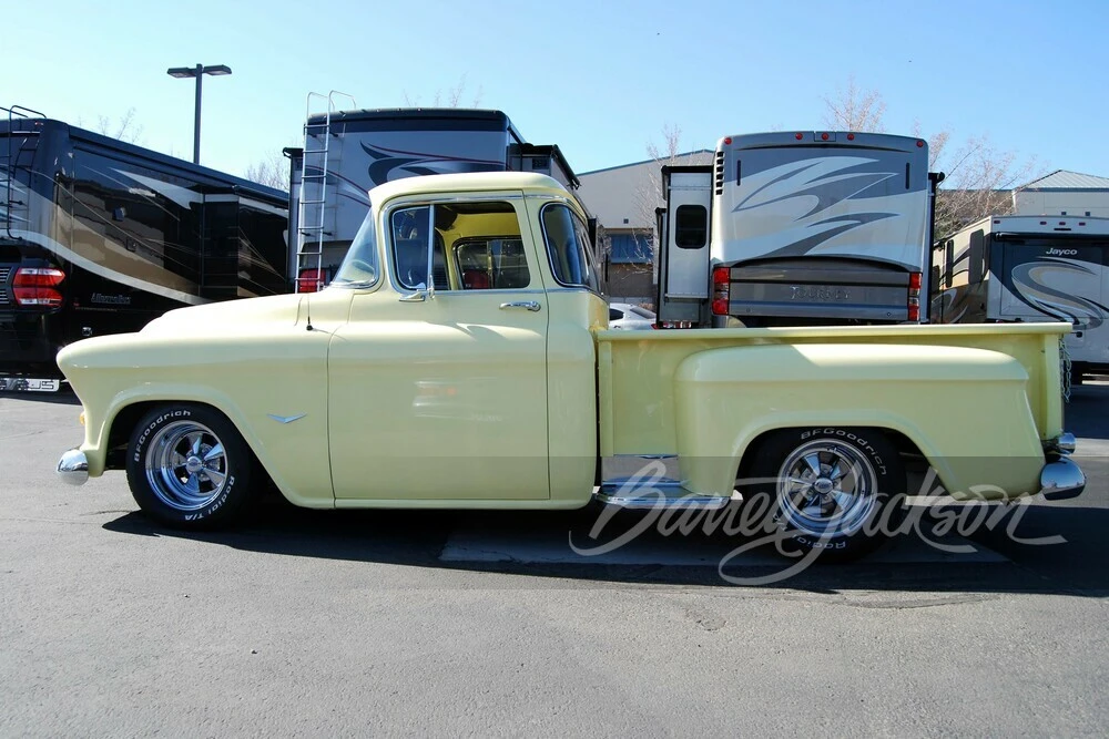 1957 Chevrolet Task Force - Image 10 of 10