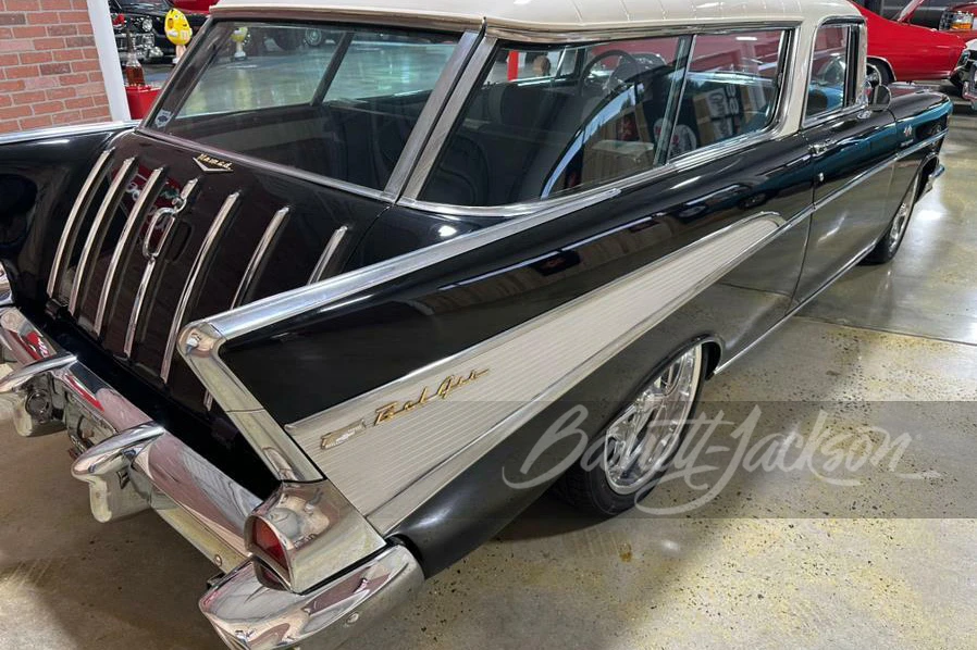 1957 Chevrolet Nomad - Image 5 of 11