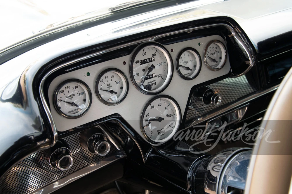 1957 Chevrolet Nomad - Image 28 of 31