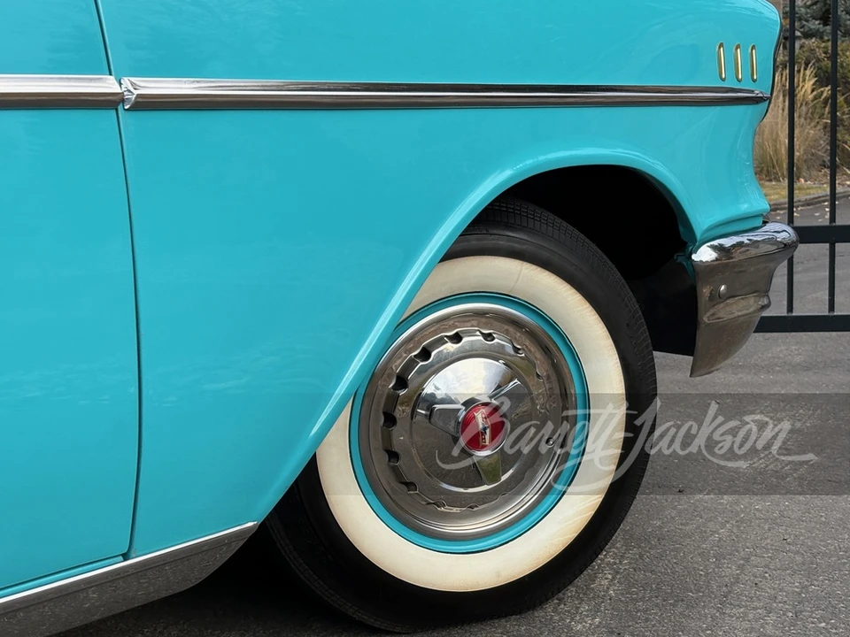 1957 Chevrolet Nomad - Image 24 of 31