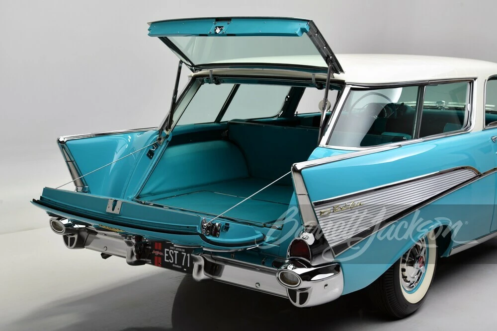 1957 Chevrolet Nomad - Image 15 of 23