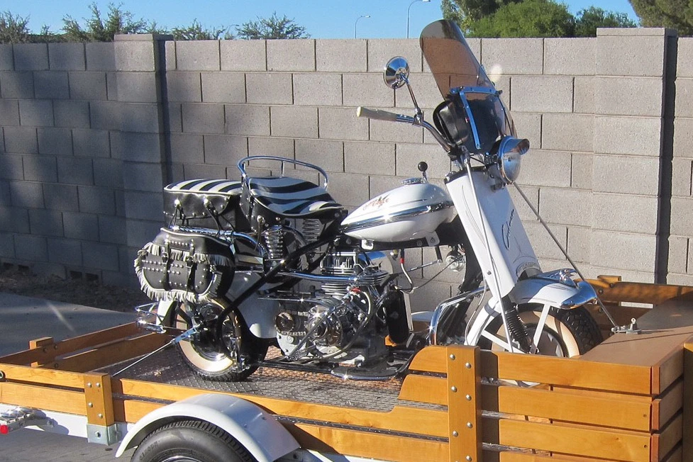 1957 Cushman Eagle - Image 2 of 5
