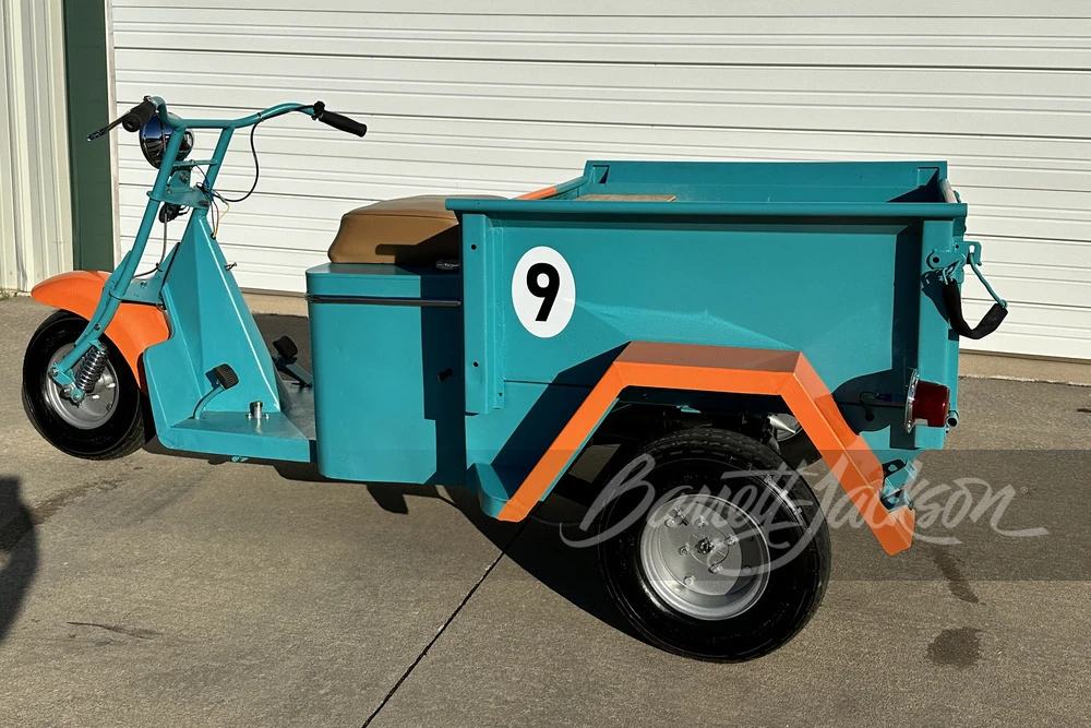 1957 Cushman - Image 8 of 12