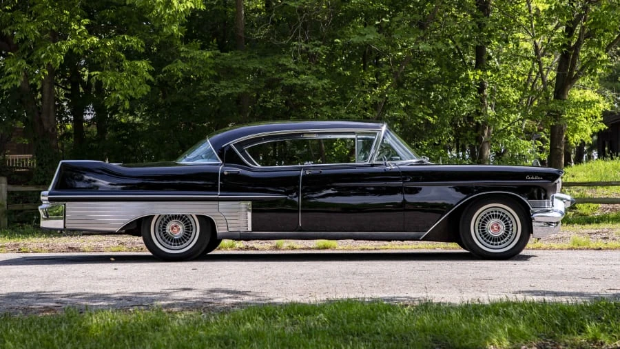 1957 Cadillac Sixty Special - Image 8 of 17