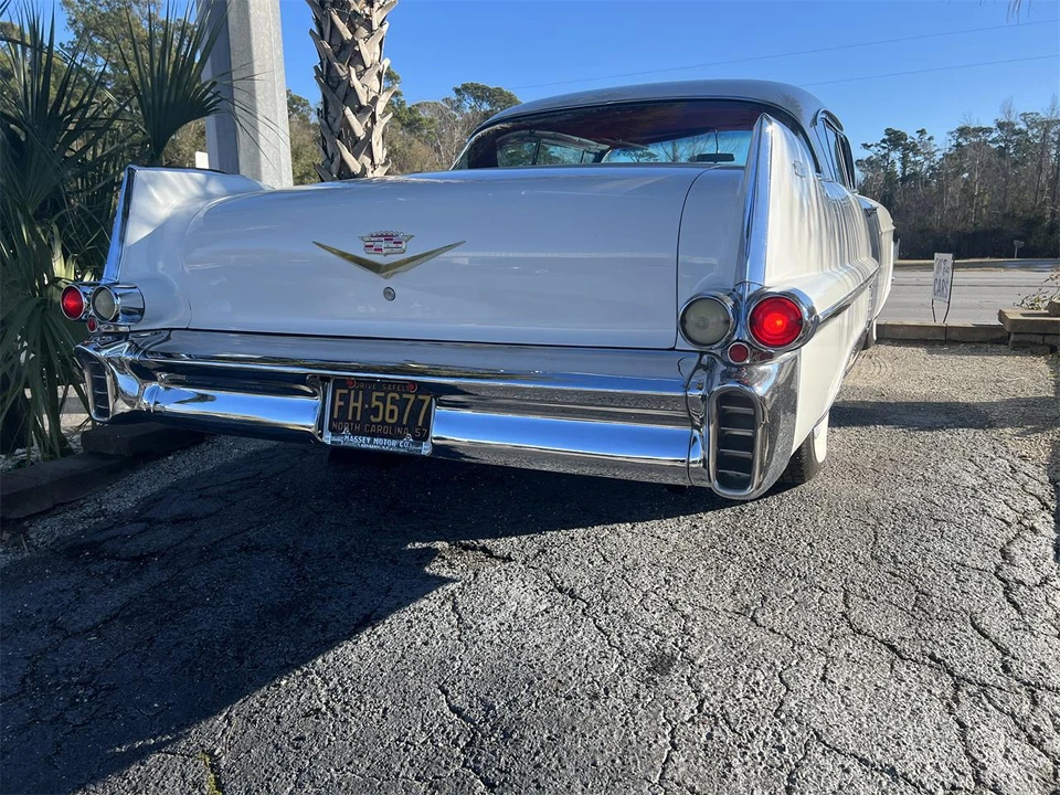1957 Cadillac DeVille - Image 10 of 31