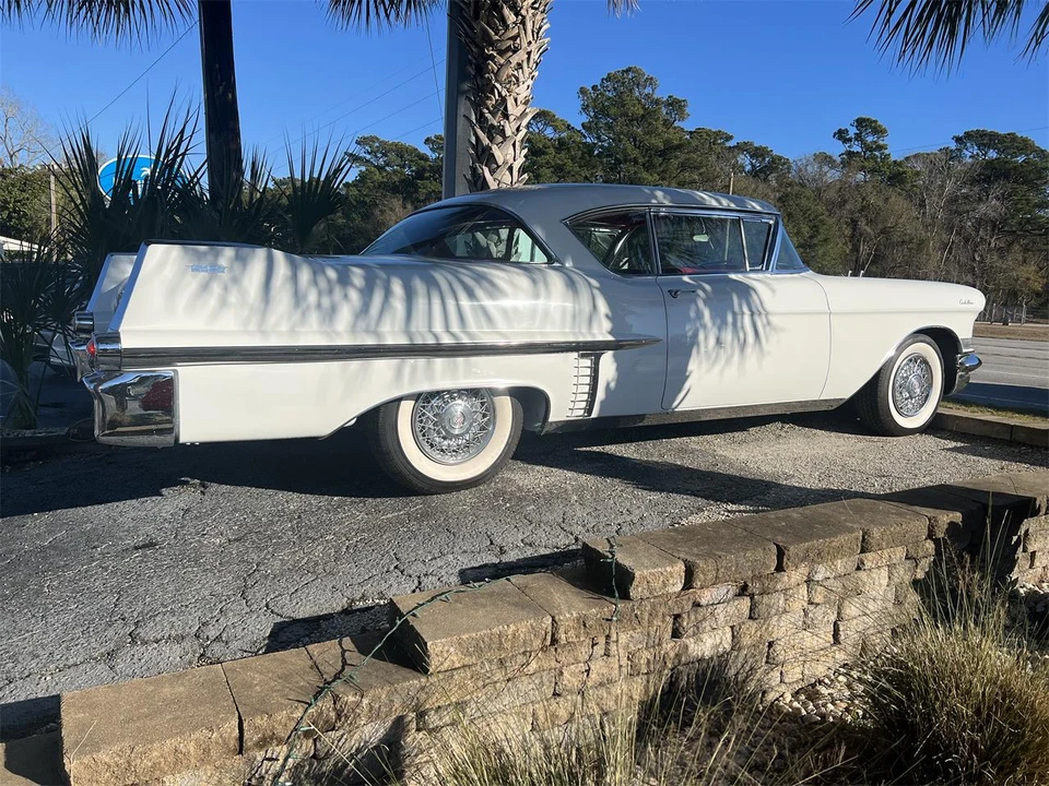 1957 Cadillac DeVille - Image 13 of 31