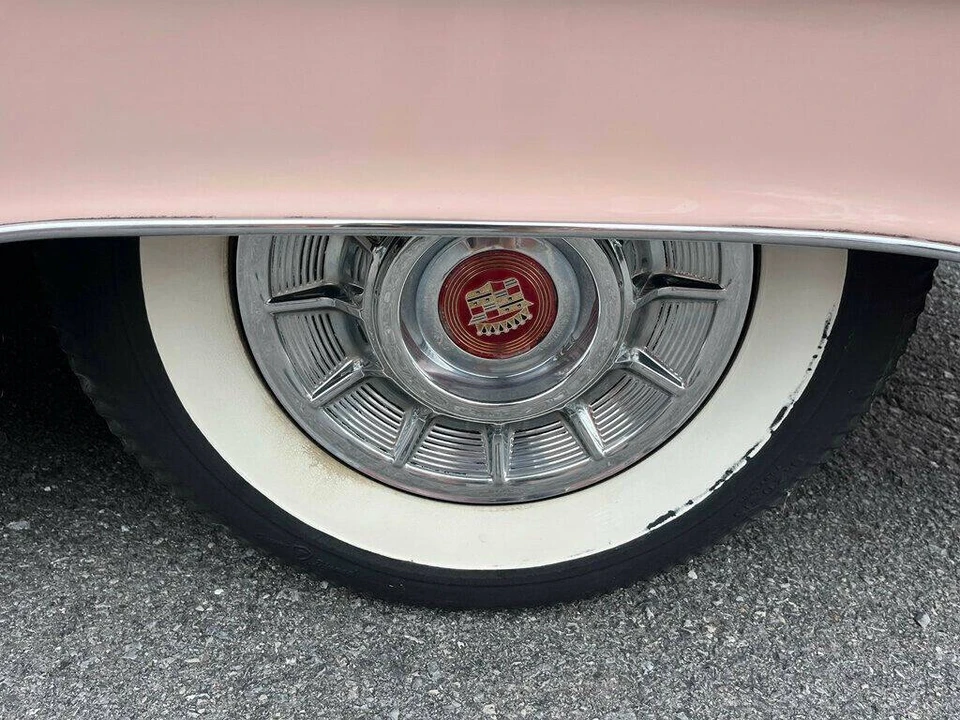 1957 Cadillac DeVille - Image 24 of 31