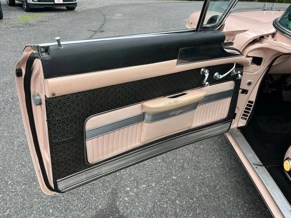 1957 Cadillac DeVille - Image 25 of 31