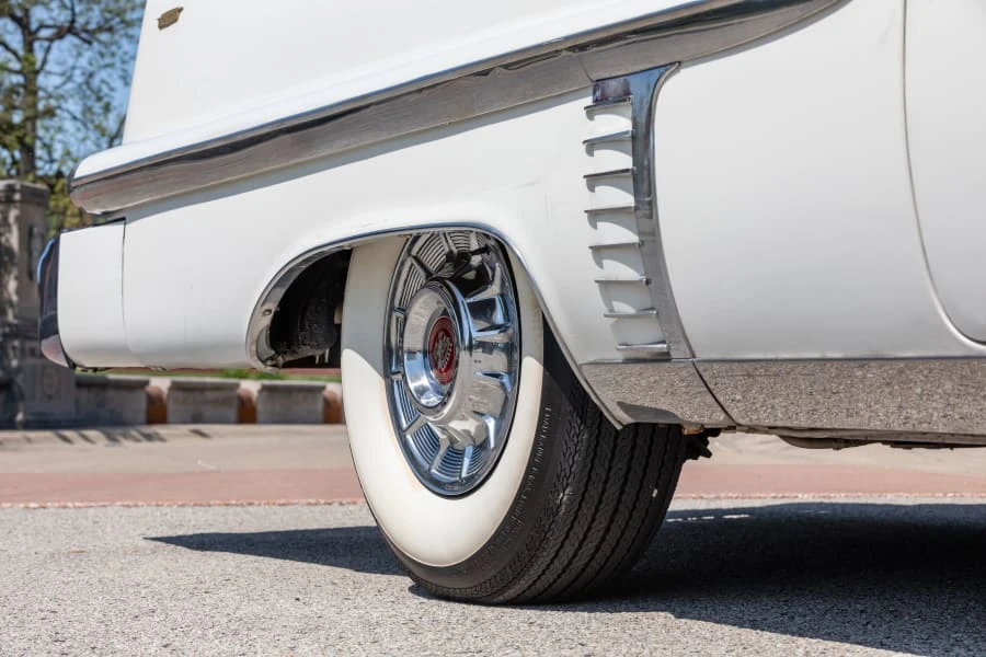 1957 Cadillac DeVille - Image 15 of 31