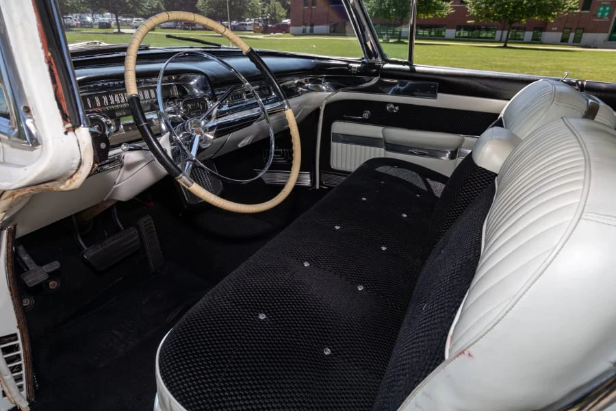 1957 Cadillac DeVille - Image 27 of 31
