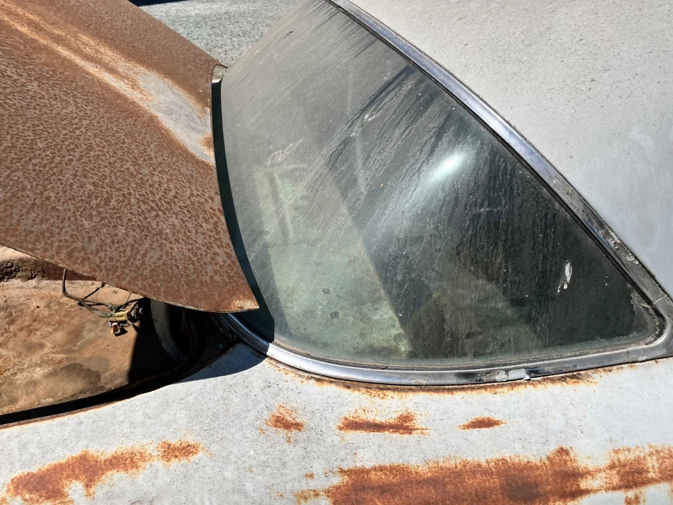 1957 Cadillac DeVille - Image 18 of 31