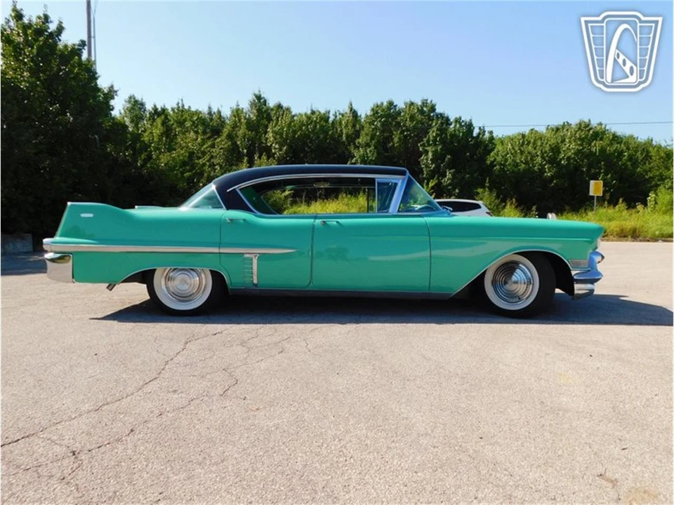 1957 Cadillac DeVille - Image 31 of 31