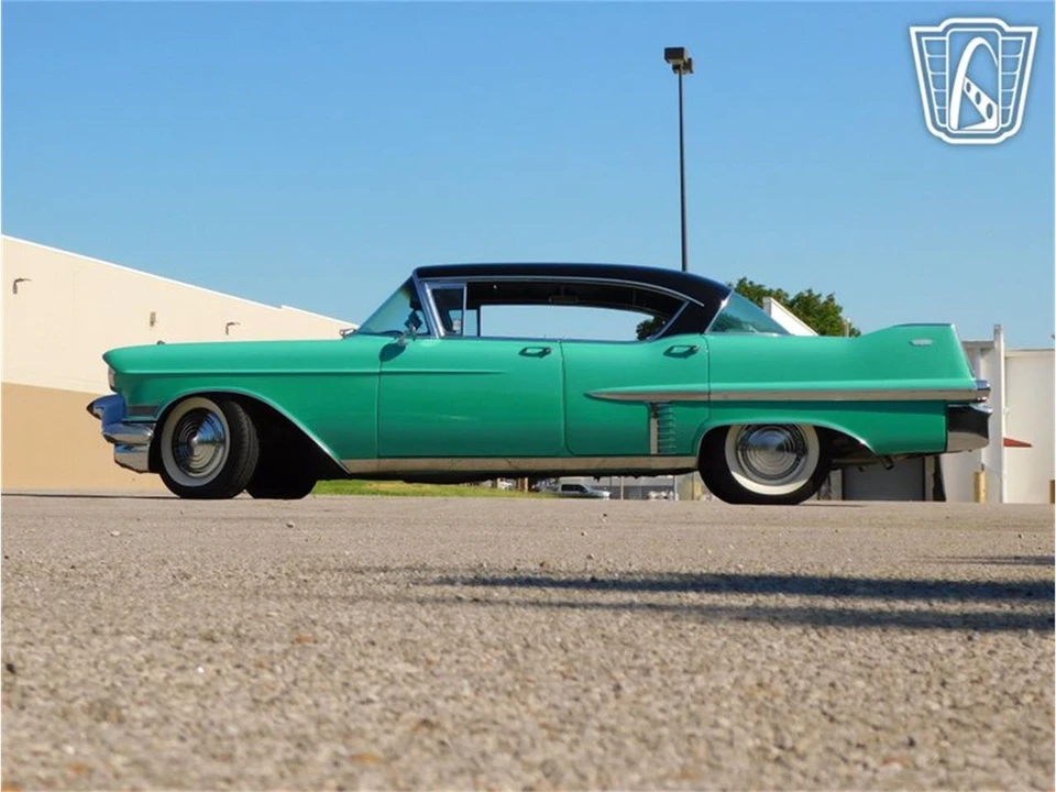 1957 Cadillac DeVille - Image 14 of 31