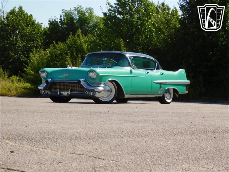 1957 Cadillac DeVille - Image 4 of 31