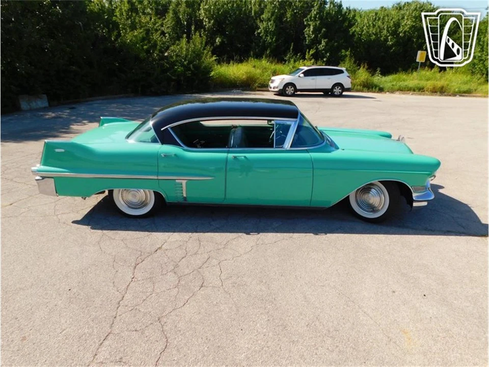 1957 Cadillac DeVille - Image 30 of 31