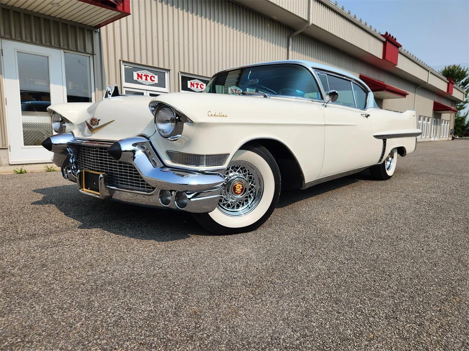 1957 Cadillac DeVille - Image 16 of 31