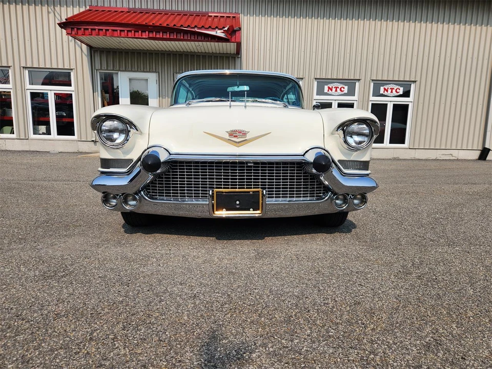 1957 Cadillac DeVille - Image 13 of 31