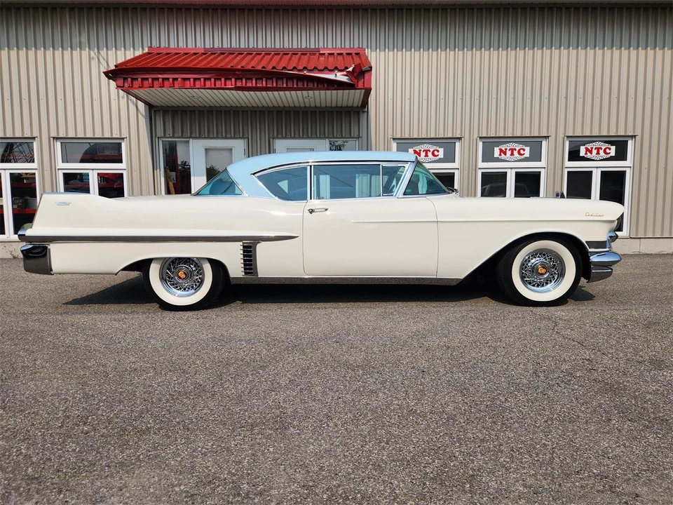 1957 Cadillac DeVille - Image 10 of 31