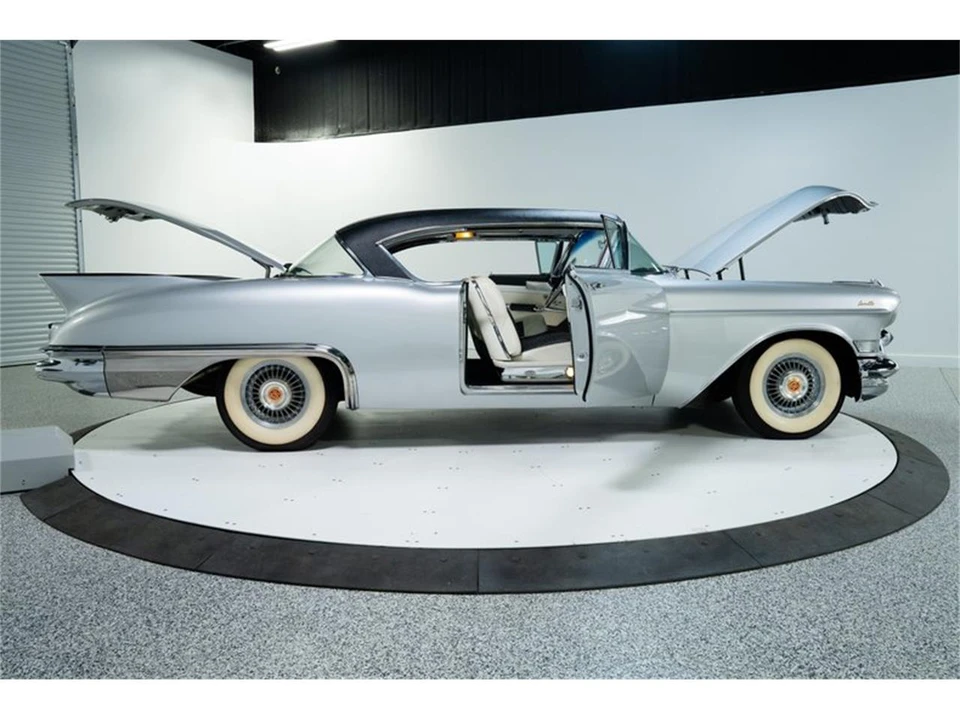 1957 Cadillac Eldorado 3rd Gen - Image 24 of 31