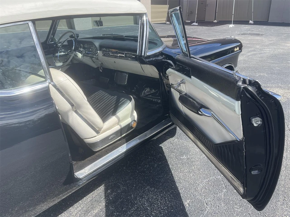 1957 Cadillac Eldorado 3rd Gen - Image 15 of 31