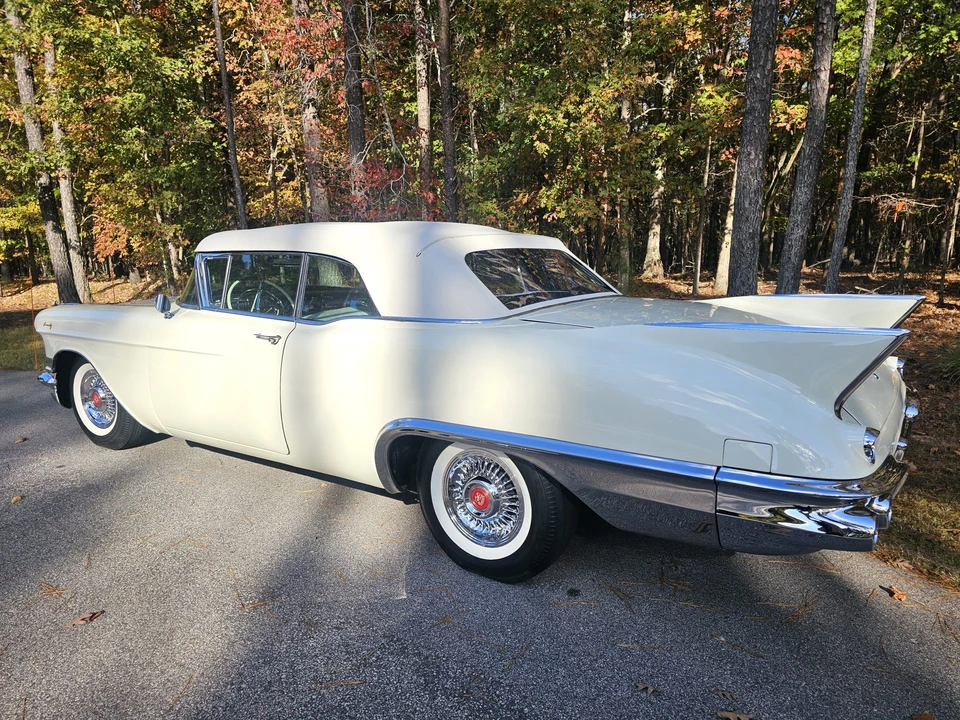 1957 Cadillac Eldorado 3rd Gen - Image 23 of 31