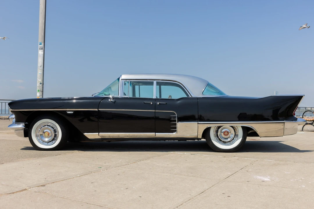 1957 Cadillac Eldorado 3rd Gen - Image 9 of 31