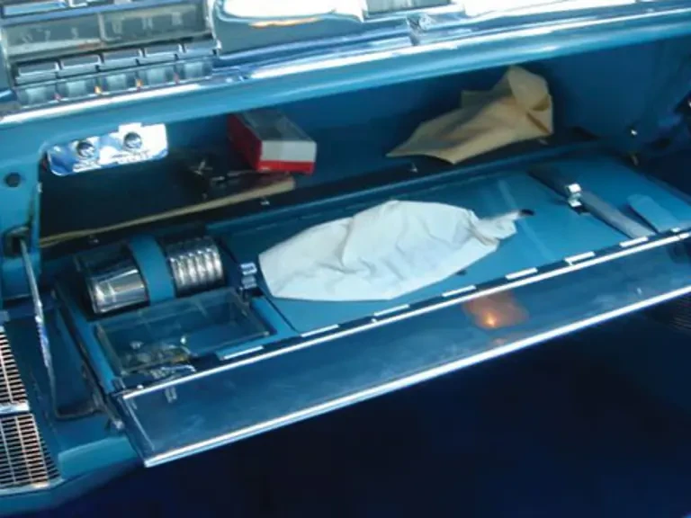1957 Cadillac Eldorado 3rd Gen - Image 4 of 9