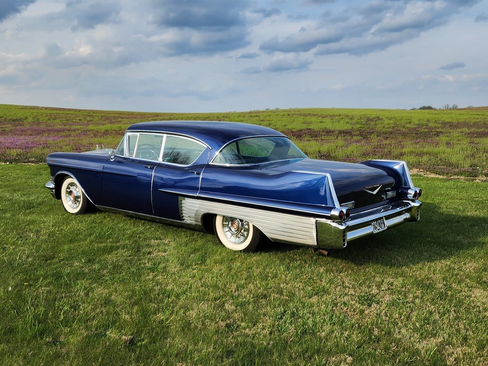 1957 Cadillac Sixty Special - Image 7 of 31