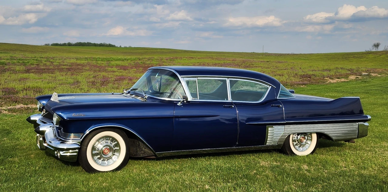 1957 Cadillac Sixty Special - Image 9 of 31