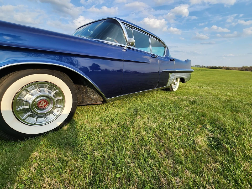 1957 Cadillac Sixty Special - Image 12 of 31