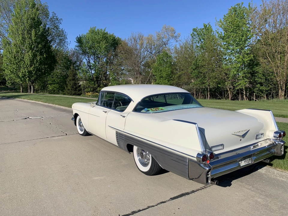 1957 Cadillac Sixty Special - Image 13 of 31
