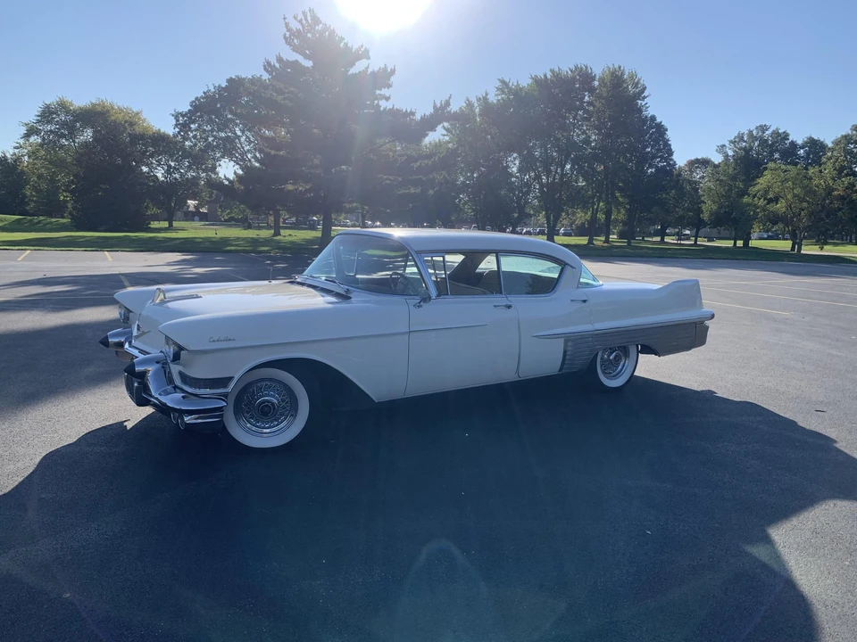 1957 Cadillac Sixty Special - Image 4 of 31