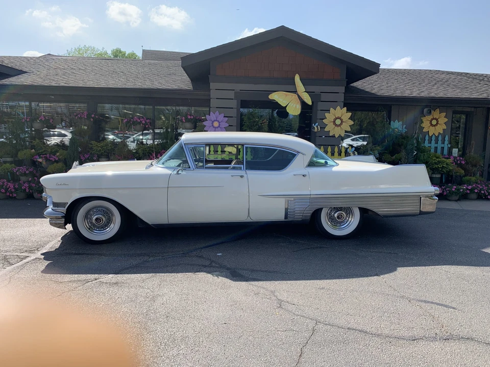 1957 Cadillac Sixty Special - Image 21 of 31