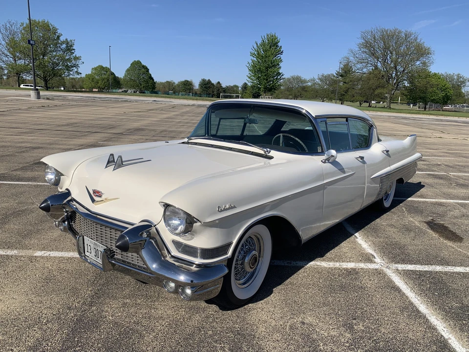 1957 Cadillac Sixty Special - Image 15 of 31
