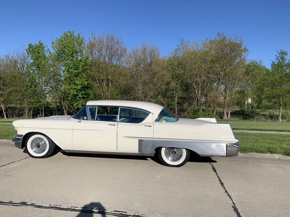 1957 Cadillac Sixty Special - Image 26 of 31