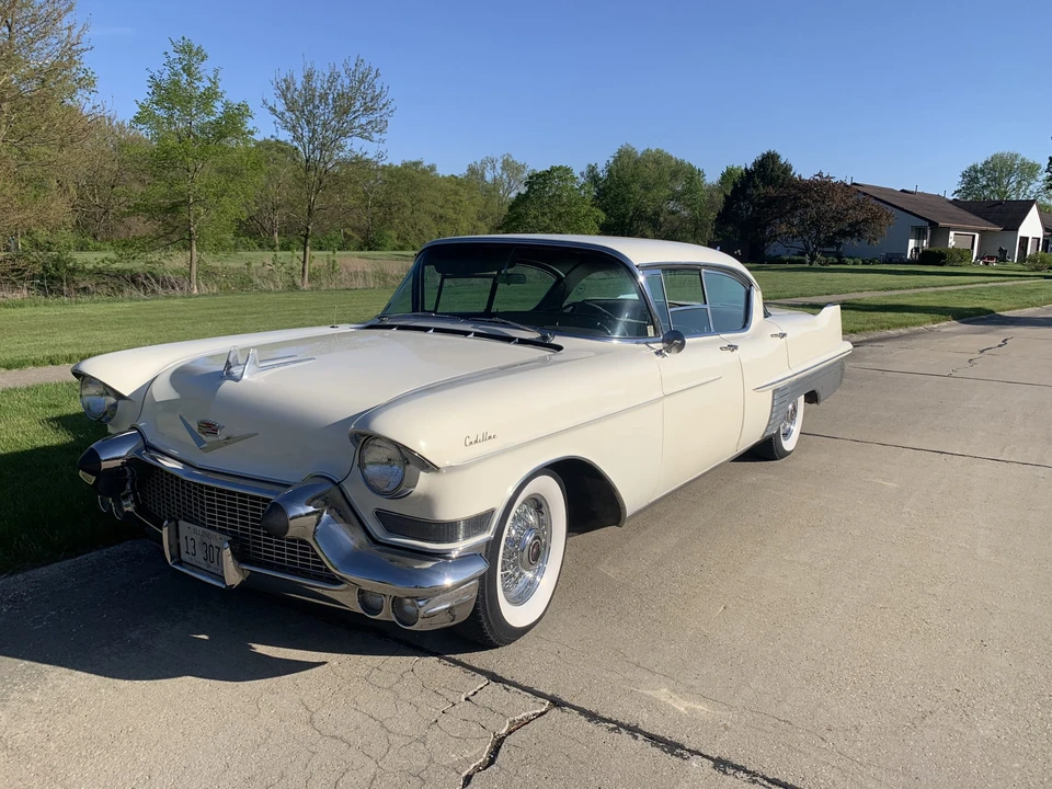 1957 Cadillac Sixty Special - Image 25 of 31