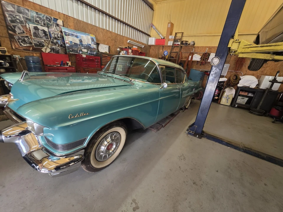 1957 Cadillac Sixty Special - Image 11 of 31