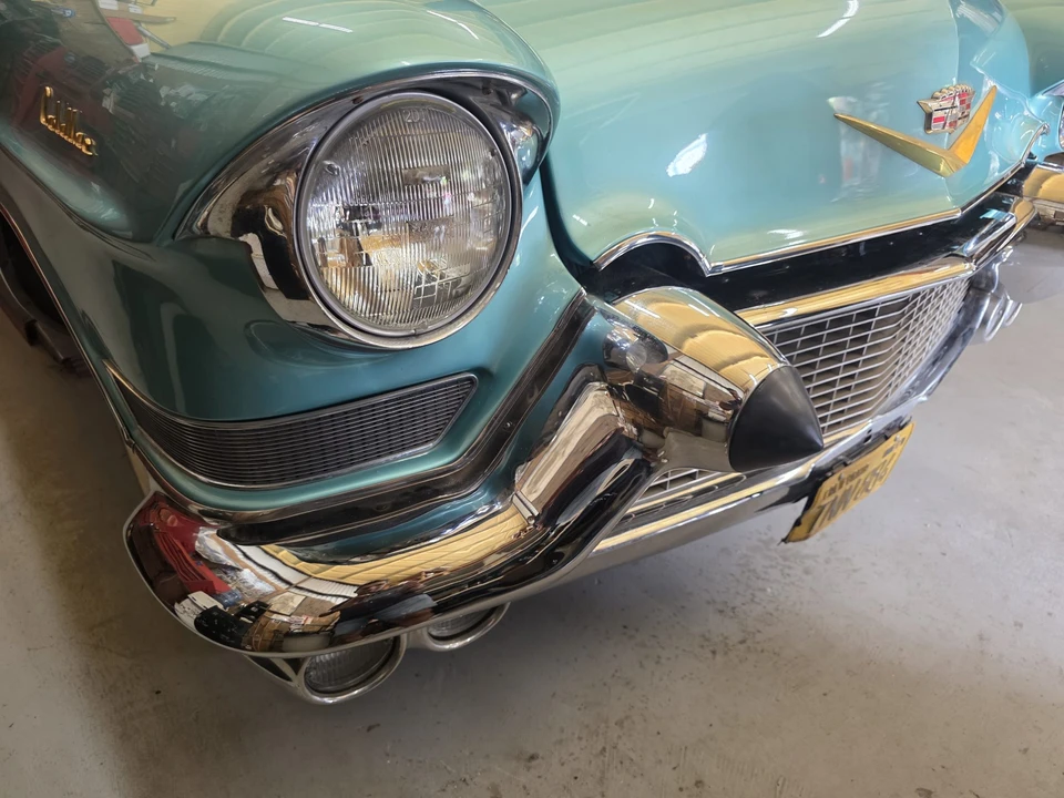 1957 Cadillac Sixty Special - Image 4 of 31