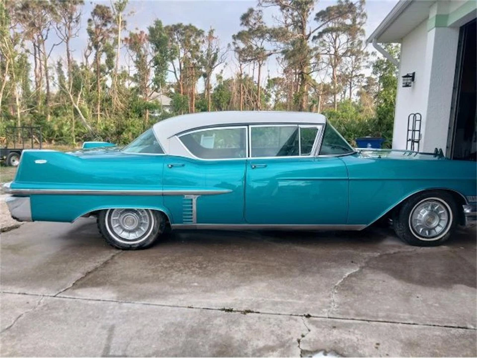 1957 Cadillac DeVille - Image 8 of 13
