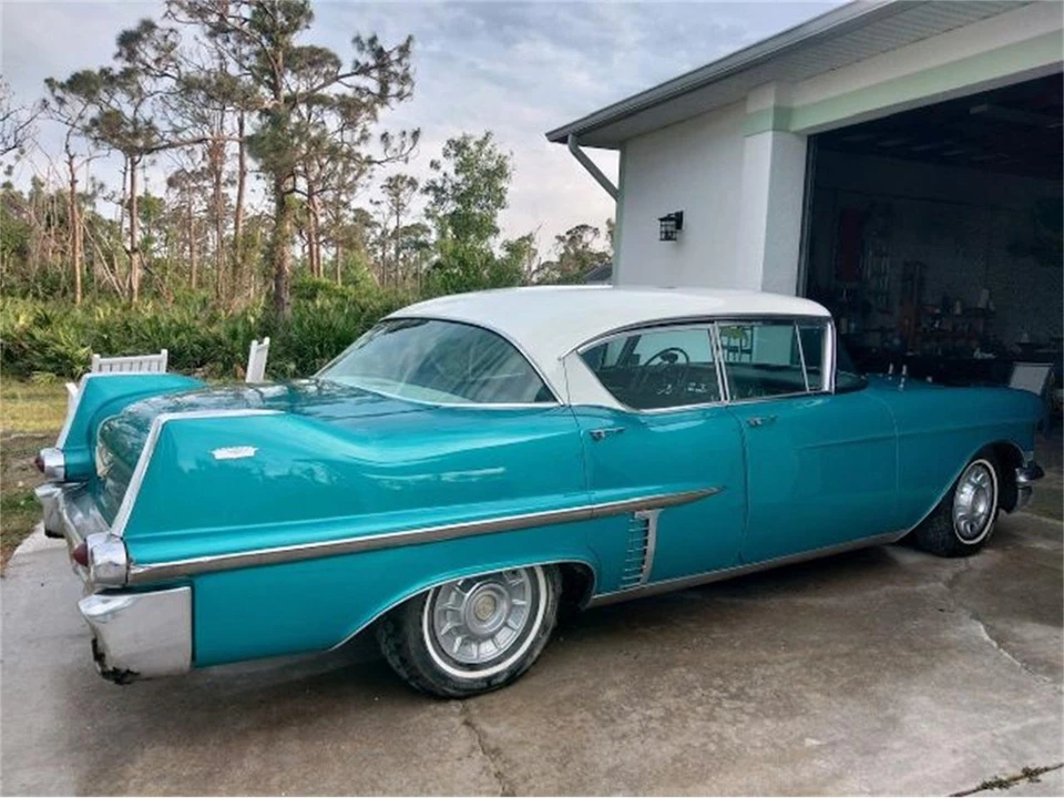 1957 Cadillac DeVille - Image 7 of 13