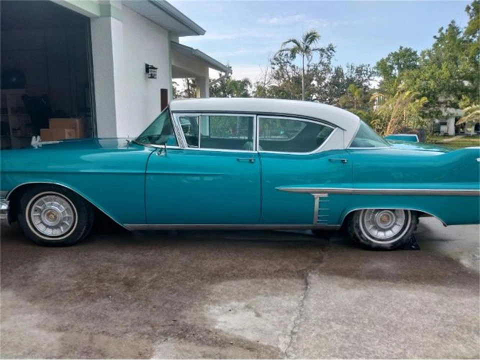 1957 Cadillac DeVille - Image 11 of 13